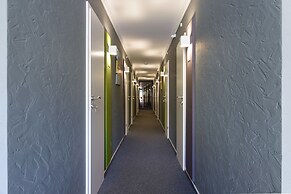Good Night Hotel