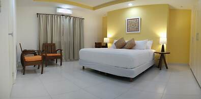 El Mirador Suites and Lounge