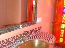 Riad Bonheur