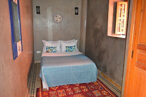 Riad Bonheur