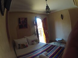 Riad Bonheur