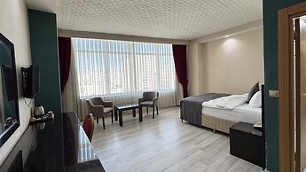 Mira Blue Hotel