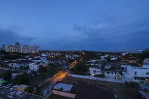 Golden View Serviced Apartment