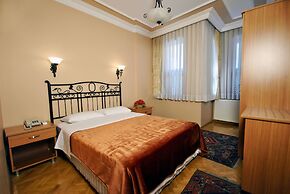 Side Hotel