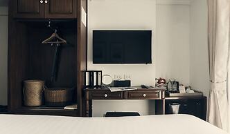 Buri Siri Hotel