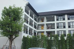 Buri Siri Hotel