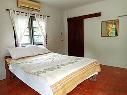Wangnamkam Riverside Resort