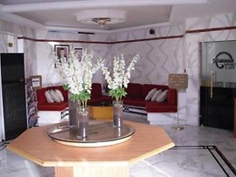Rozana Hotel