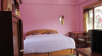 Hotel Lotus Inn