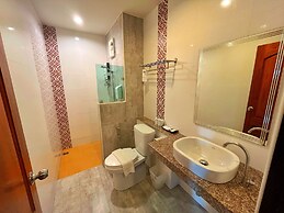 Peak Boutique City Hotel