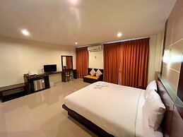 Peak Boutique City Hotel