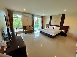 Peak Boutique City Hotel