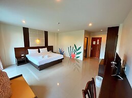 Peak Boutique City Hotel
