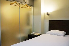 Win Hotel Blok M
