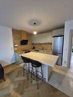 Ibak Sunny Houses