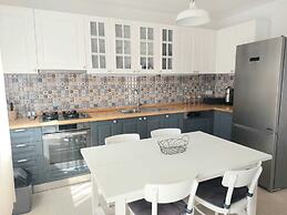 Ibak Sunny Houses