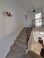 Ibak Sunny Houses