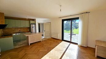 Ibak Sunny Houses