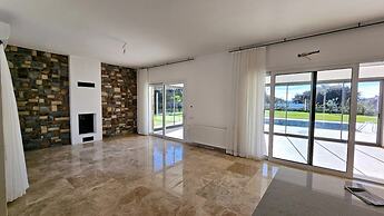 Ibak Sunny Houses