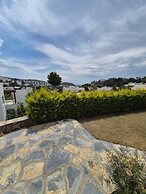 Ibak Sunny Houses