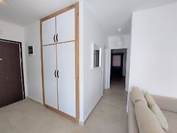 Ibak Sunny Houses