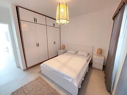 Ibak Sunny Houses