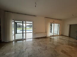 Ibak Sunny Houses