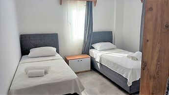 Ibak Sunny Houses