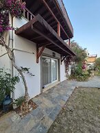 Ibak Sunny Houses
