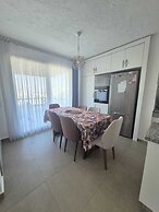 Ibak Sunny Houses