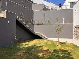 Ibak Sunny Houses