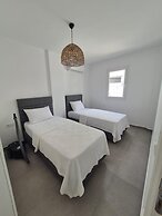 Ibak Sunny Houses