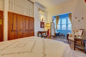 Lale Lodge Hotel