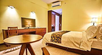 Serenti Hotel