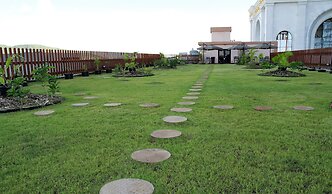 Serenti Hotel