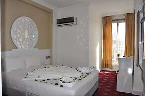Ugur Hotel
