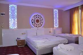 Ugur Hotel