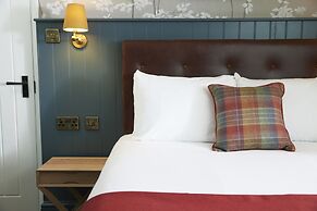 Castle Hotel by Chef and Brewer Collection