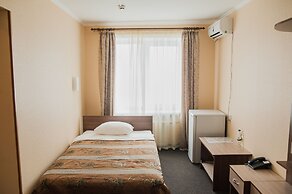 Yavir Hotel