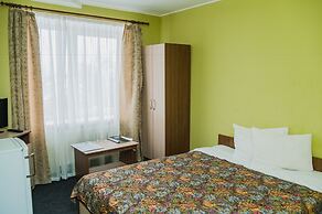 Yavir Hotel