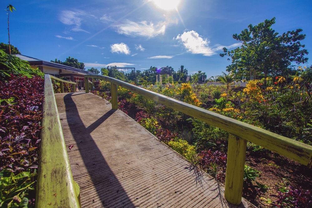 Alta Bohol Resort powered by Cocotel