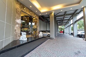 Golden Sky Condotel