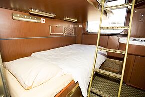 Train Lodge Amsterdam - Hostel