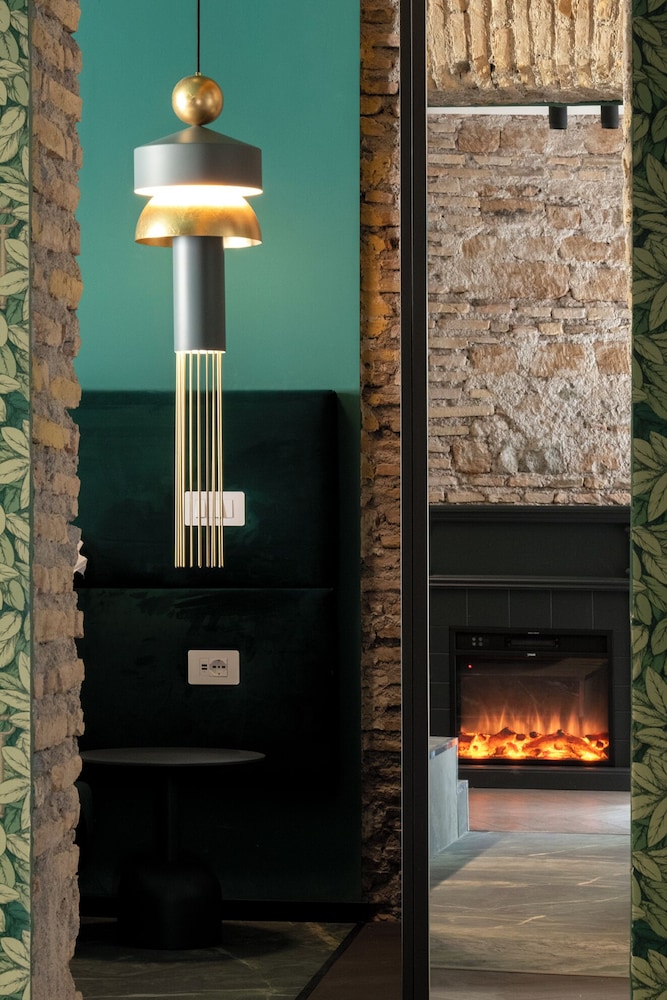 Colonna Suite del Corso