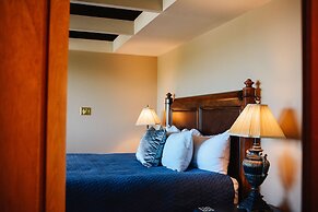 Dashwood Manor Seaside Bed & Breakfast
