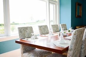 Dashwood Manor Seaside Bed & Breakfast