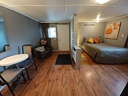 Deerview Lodge & Cabins - Princeton BC