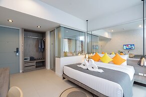 MORE Patong Hotel