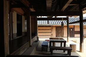 Gyeamgotaek