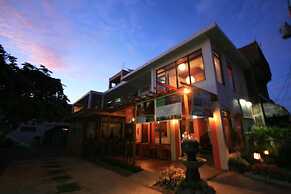 Antonio's Pension House
